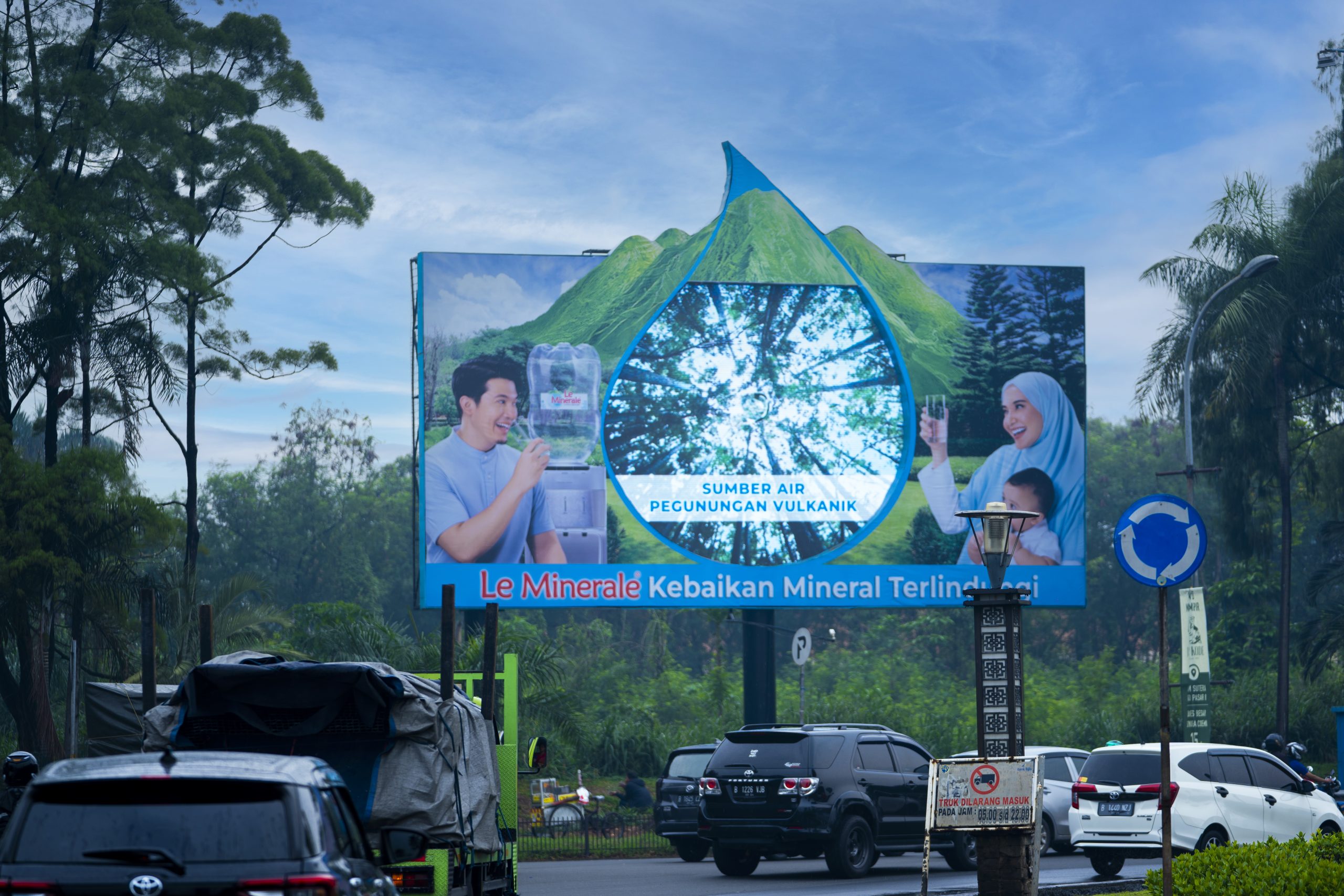Jadi Tren, Videotron Tangerang Bikin Bisnis Makin Cemerlang